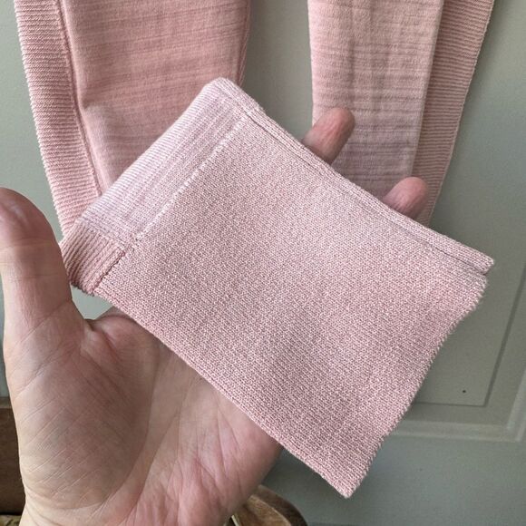 Gymshark Time Out Knot Jogger Blush
Nude Size Medium - Picture 4 of 12